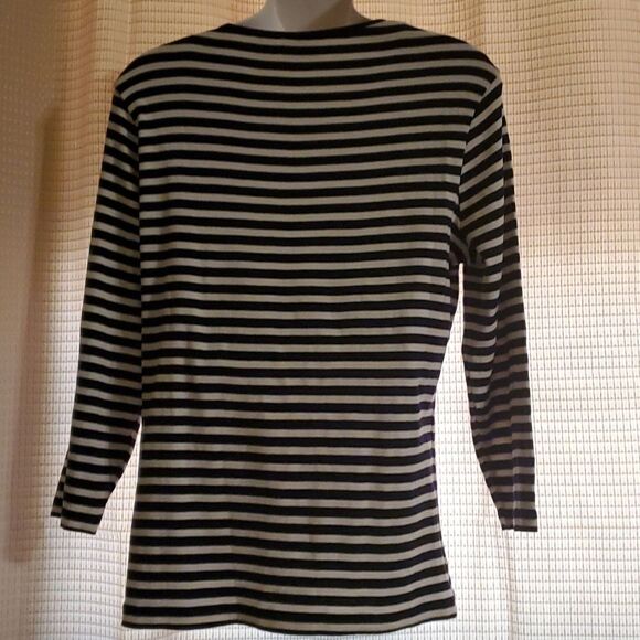 Chico's woman tee 1 - Picture 4 of 5